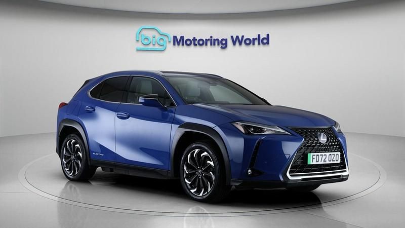 Used Lexus UX 300e 147 kW (201 HP) 2023 Blue SUV