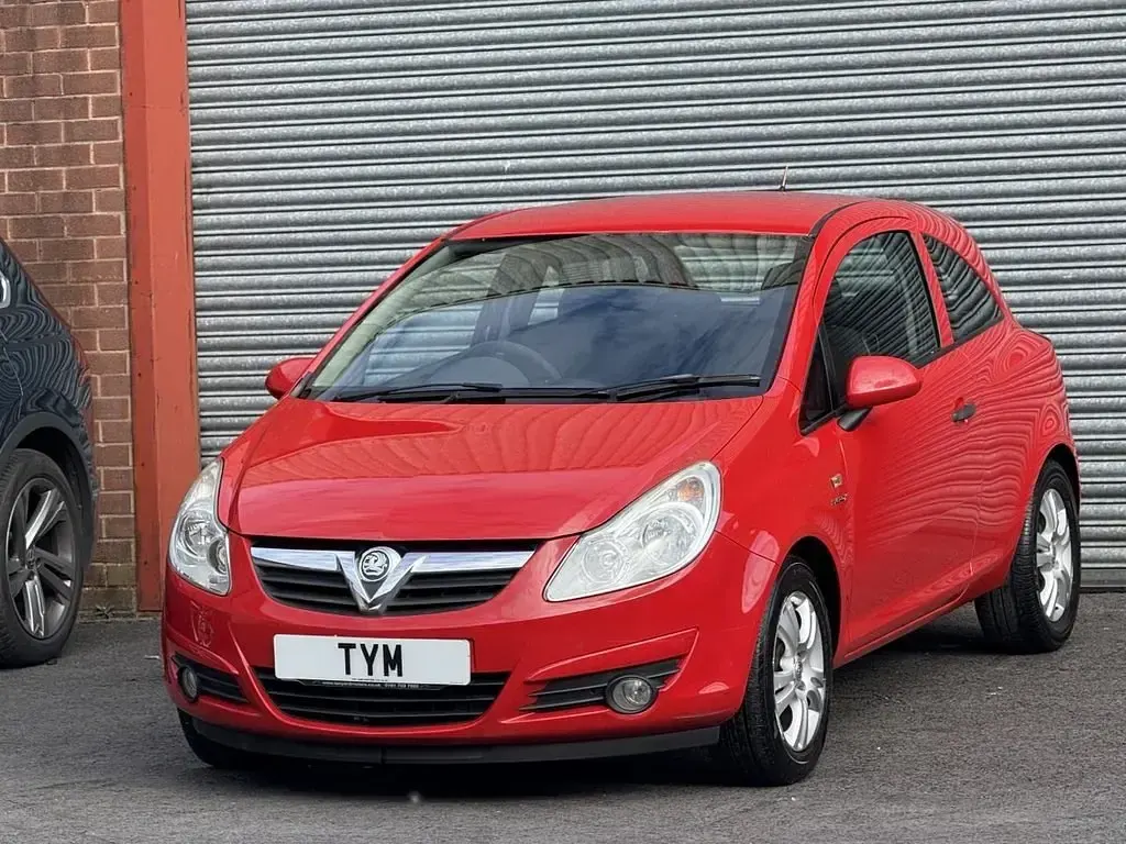 Second-hand Vauxhall Corsa 2010 Roșu Hatchback