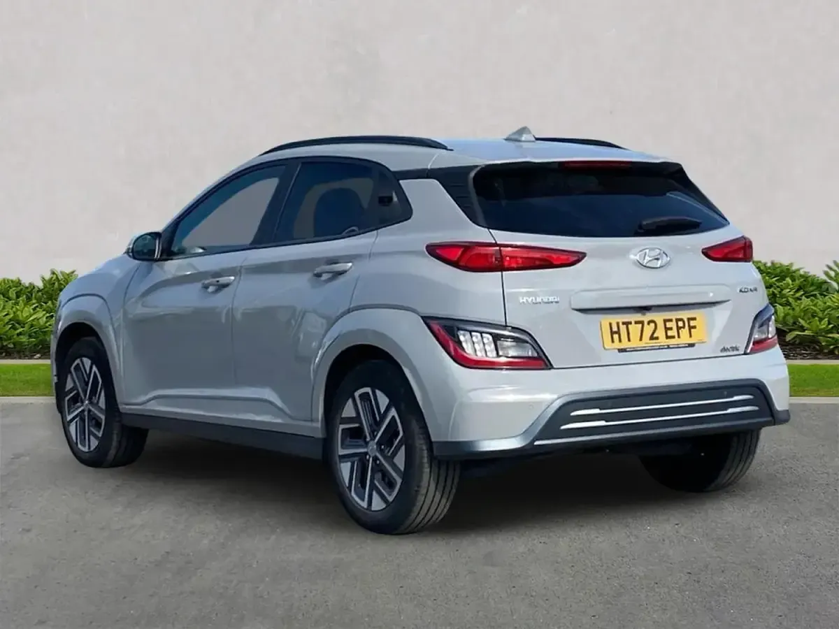 Second-hand Hyundai Kona Premium 10 kW (14 CP) 2023 Gri SUV