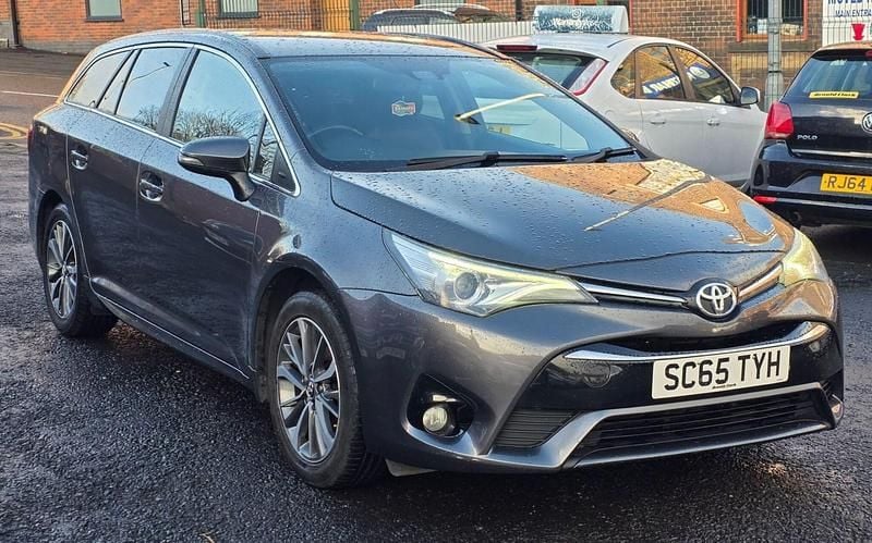 Used Toyota Avensis Business Edition 2015 Grey Estate