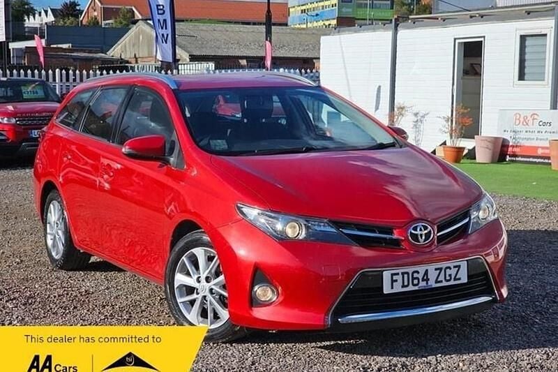 Used 2014 Toyota Auris Touring Sports Estate | £5,950 (Good price) - Image 1/1