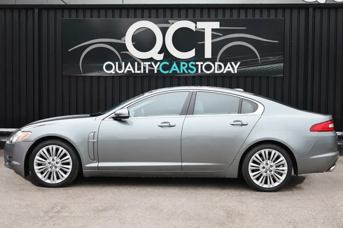 Usado Jaguar XF Premium Luxury 2010 Cinzento Sedan