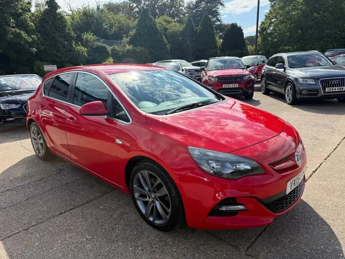 Used Vauxhall Astra 2015 Red Hatchback