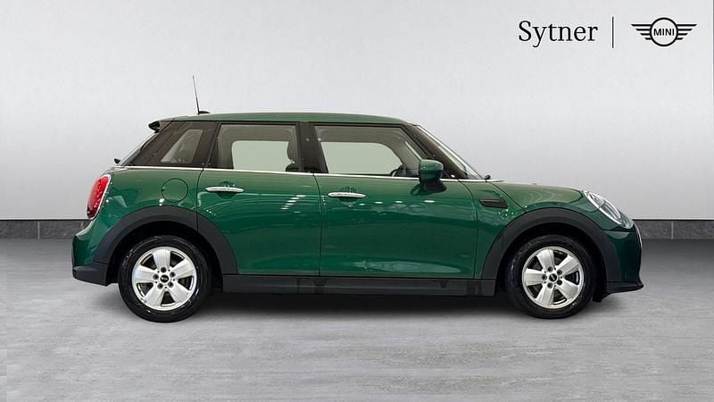Used Mini Cooper Classic 134 HP (98 kW) 2022 Green Hatchback