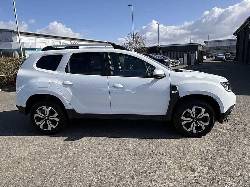 Used Dacia Duster Prestige 91 HP (66 kW) 2022 White SUV