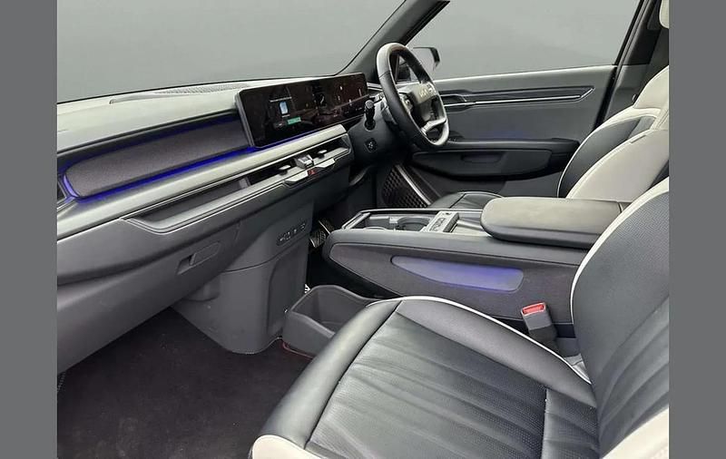 Used Kia EV9 GT-Line 281 kW (383 HP) 2025 Black SUV