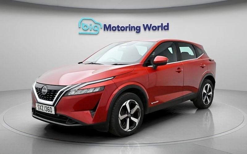 Used Nissan Qashqai Acenta Premium 190 HP (139 kW) 2023 Red SUV