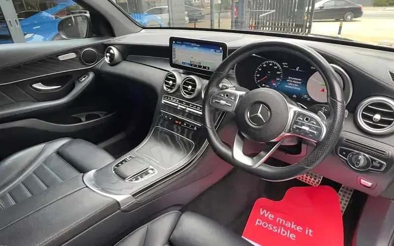 Second-hand Mercedes E300 AMG Line Premium 245 CP (180 kW) 2022 Coupe