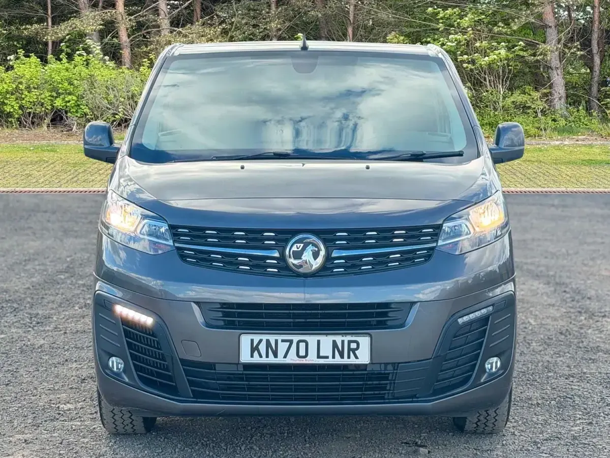 Used Vauxhall Vivaro Sportive 120 HP (88 kW) 2020 Grey MPV
