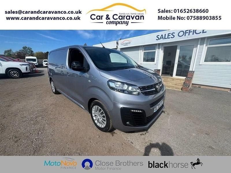 Used Vauxhall Vivaro S 120 HP (88 kW) 2023 Grey MPV