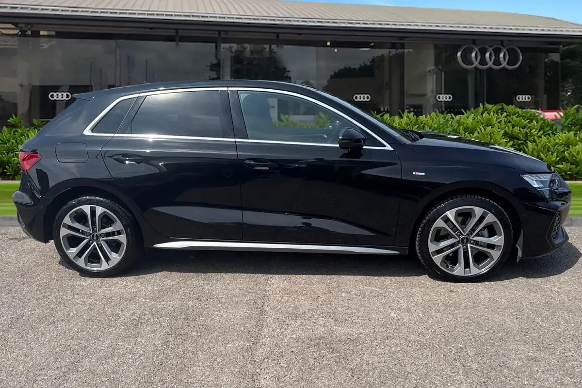 Used Audi A3 e-tron S-Line 204 HP (150 kW) 2025 Black Hatchback