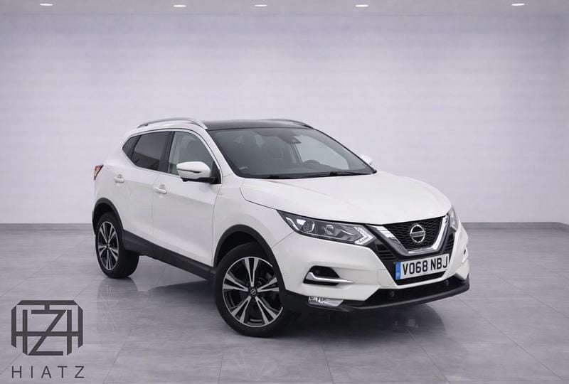 Used Nissan Qashqai N-Connecta 2018 White SUV