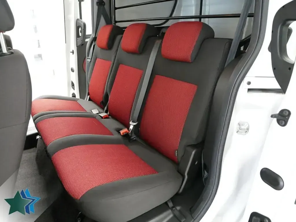 Used Fiat Doblò S 105 HP (77 kW) 2023 White MPV