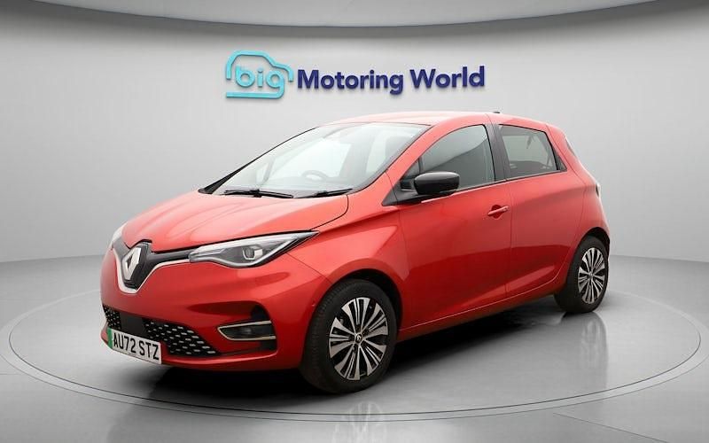 Used Renault Zoe Techno 100 kW (136 HP) 2023 Red Hatchback