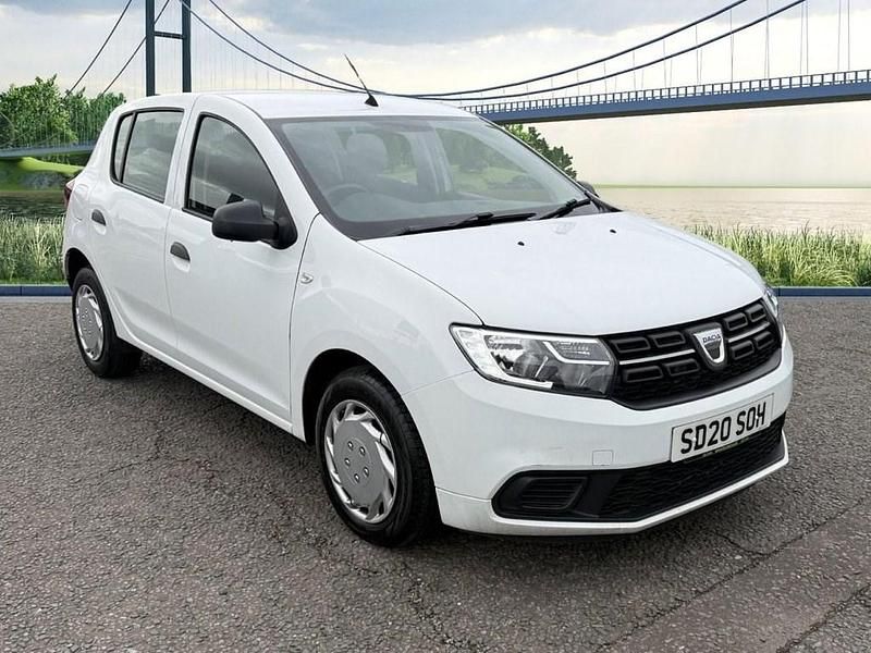 Used Dacia Sandero Essentiel 75 HP (55 kW) 2020 White Hatchback