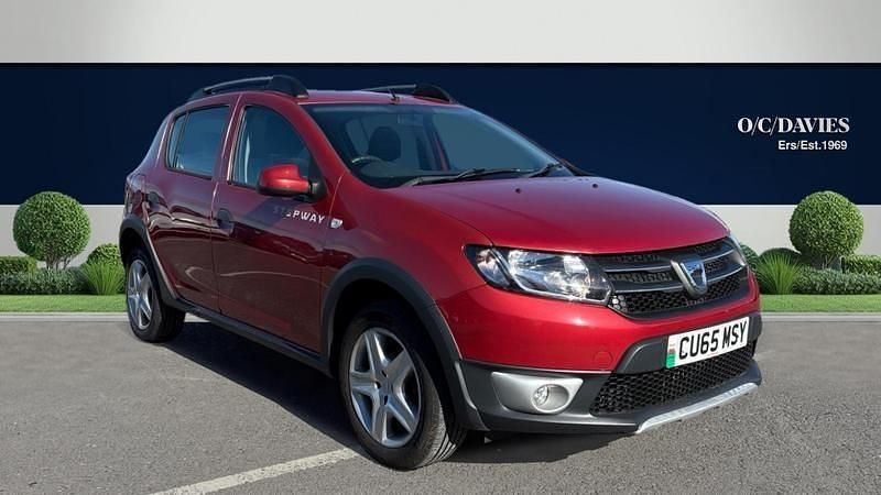 Red Used 2015 Dacia Sandero Lauréate Hatchback | £5,695 (A bit pricey) - Image 1/4