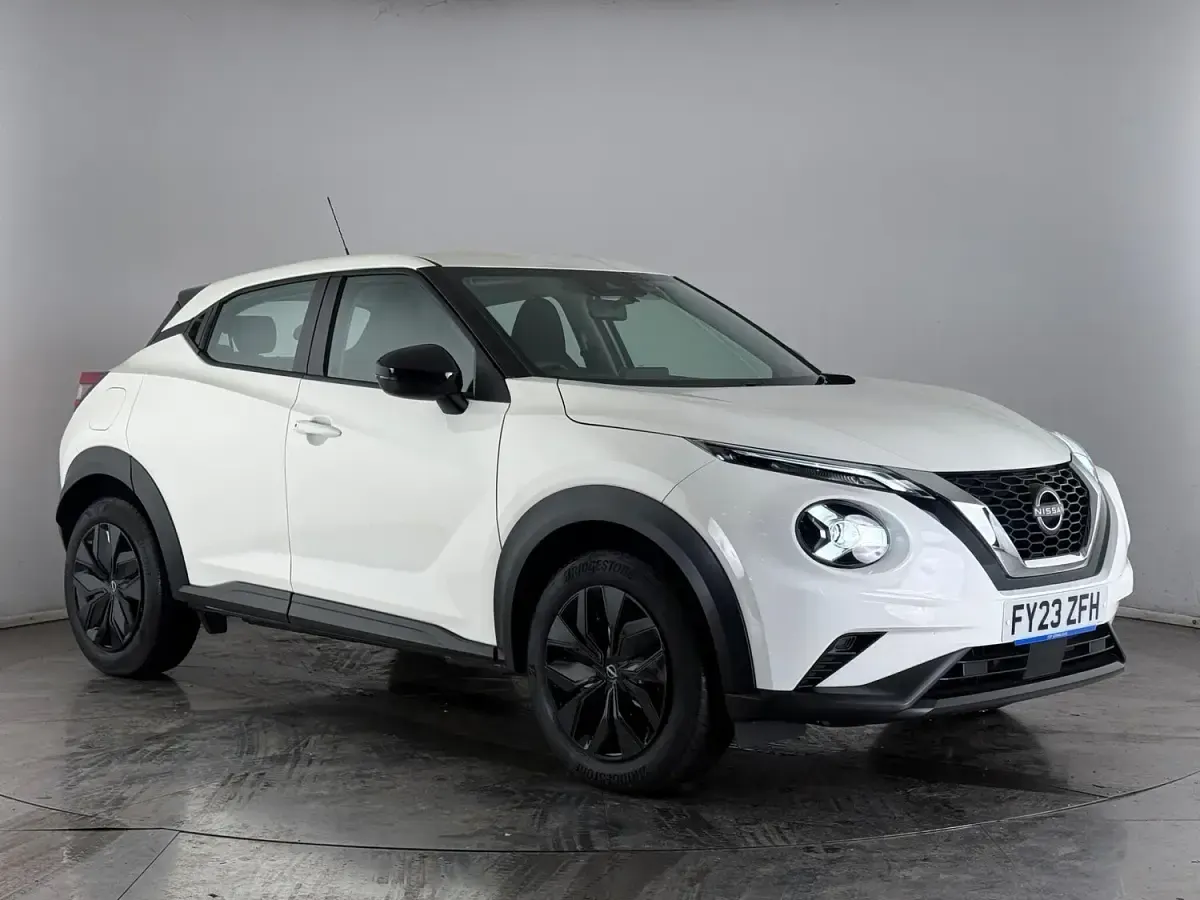 Begagnad Nissan Juke Acenta 114 HK (83 kW) 2023 SUV