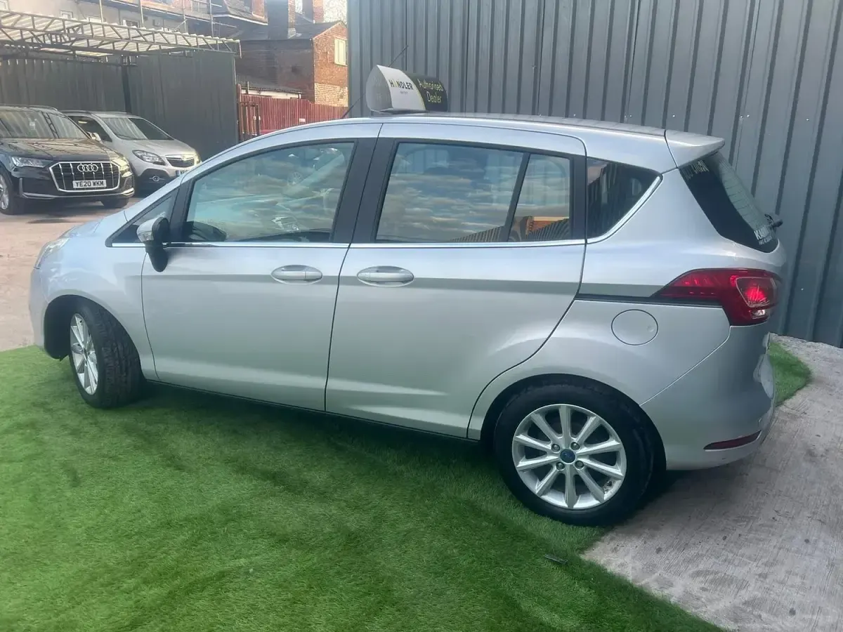 Used Ford B-MAX Titanium 105 HP (77 kW) 2014 Silver MPV