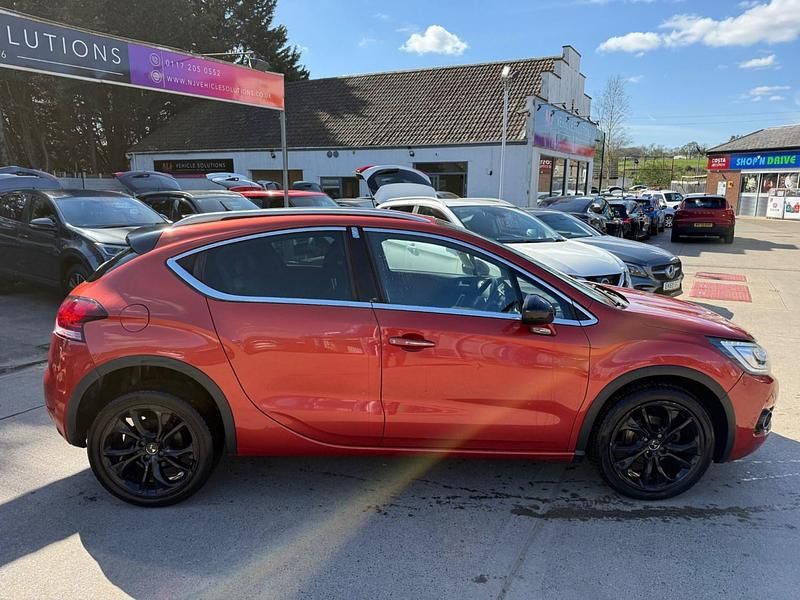 Used DS Automobiles DS4 120 HP (88 kW) 2015 Orange Hatchback
