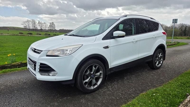Used Ford Kuga Titanium 2014 White SUV