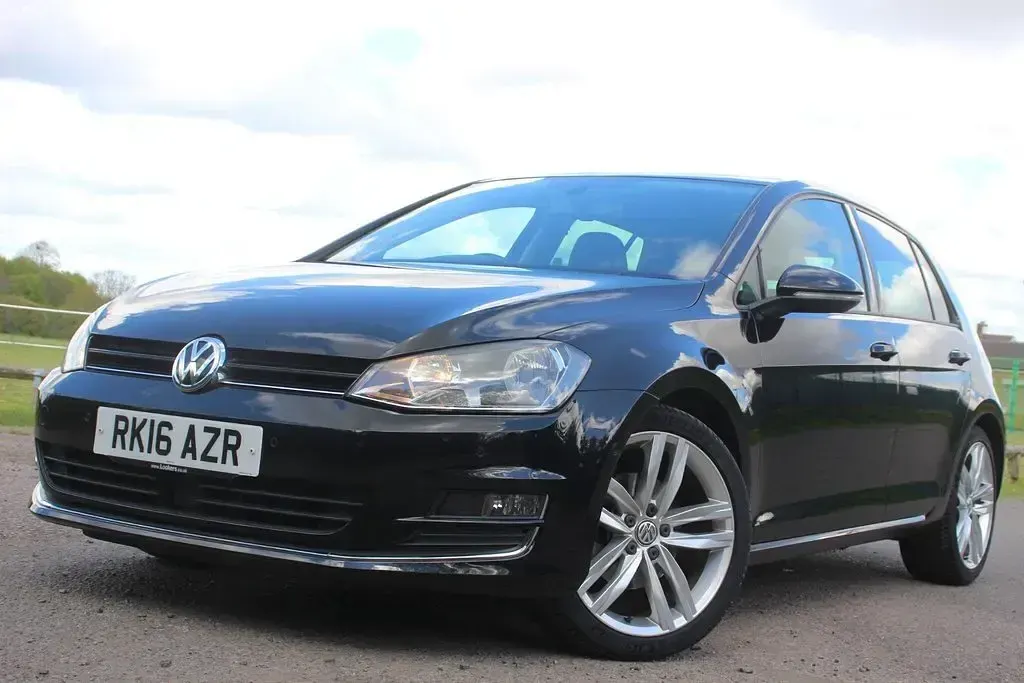Usado VW Golf VII GT 150 HP (110 kW) 2016 Preto Citadino