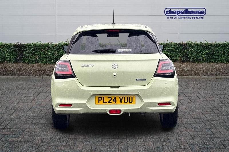 Used Suzuki Swift 82 HP (60 kW) 2024 Yellow Hatchback