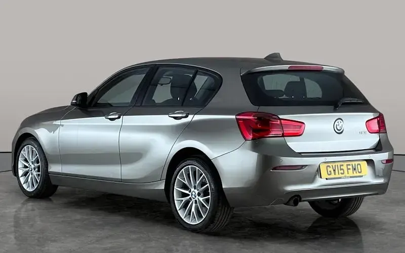 Used BMW 118 136 HP (100 kW) 2015 Silver Hatchback