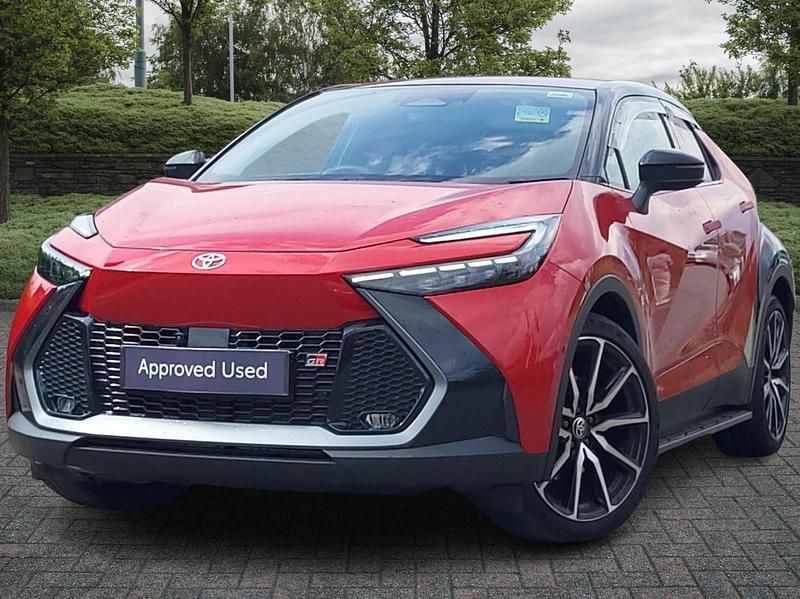 Used Toyota C-HR Sport 2025 Red/black SUV