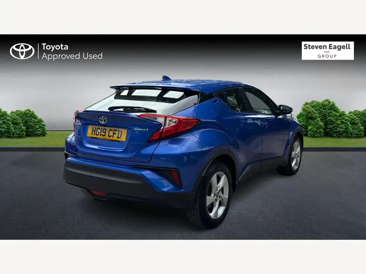 Used Toyota C-HR 122 HP (89 kW) 2019 Blue SUV