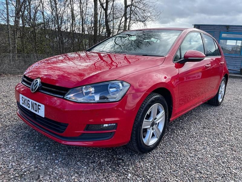 Used VW Golf VII Edition 110 HP (80 kW) 2016 Red Hatchback
