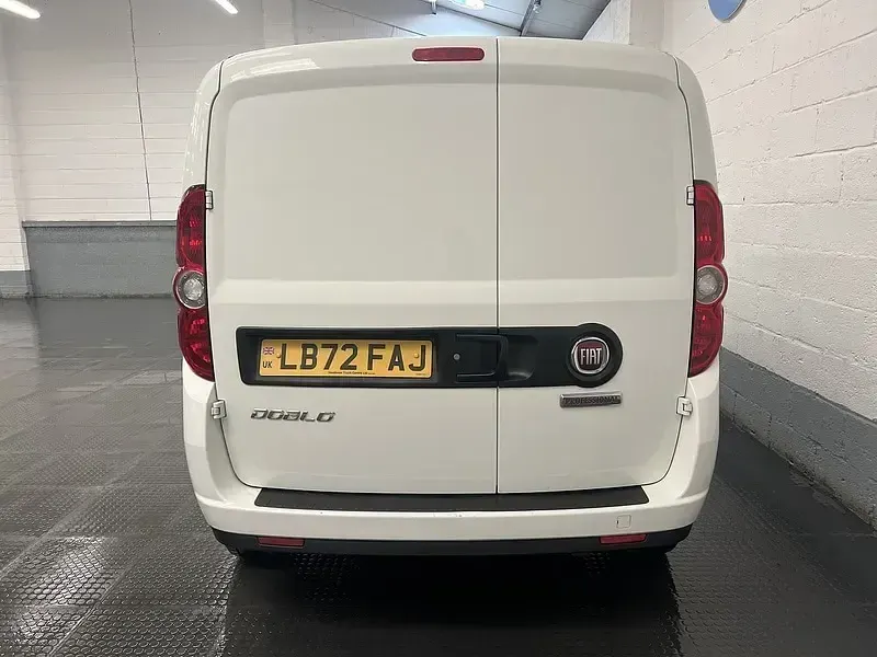 Used Fiat Doblò S 2023 White MPV
