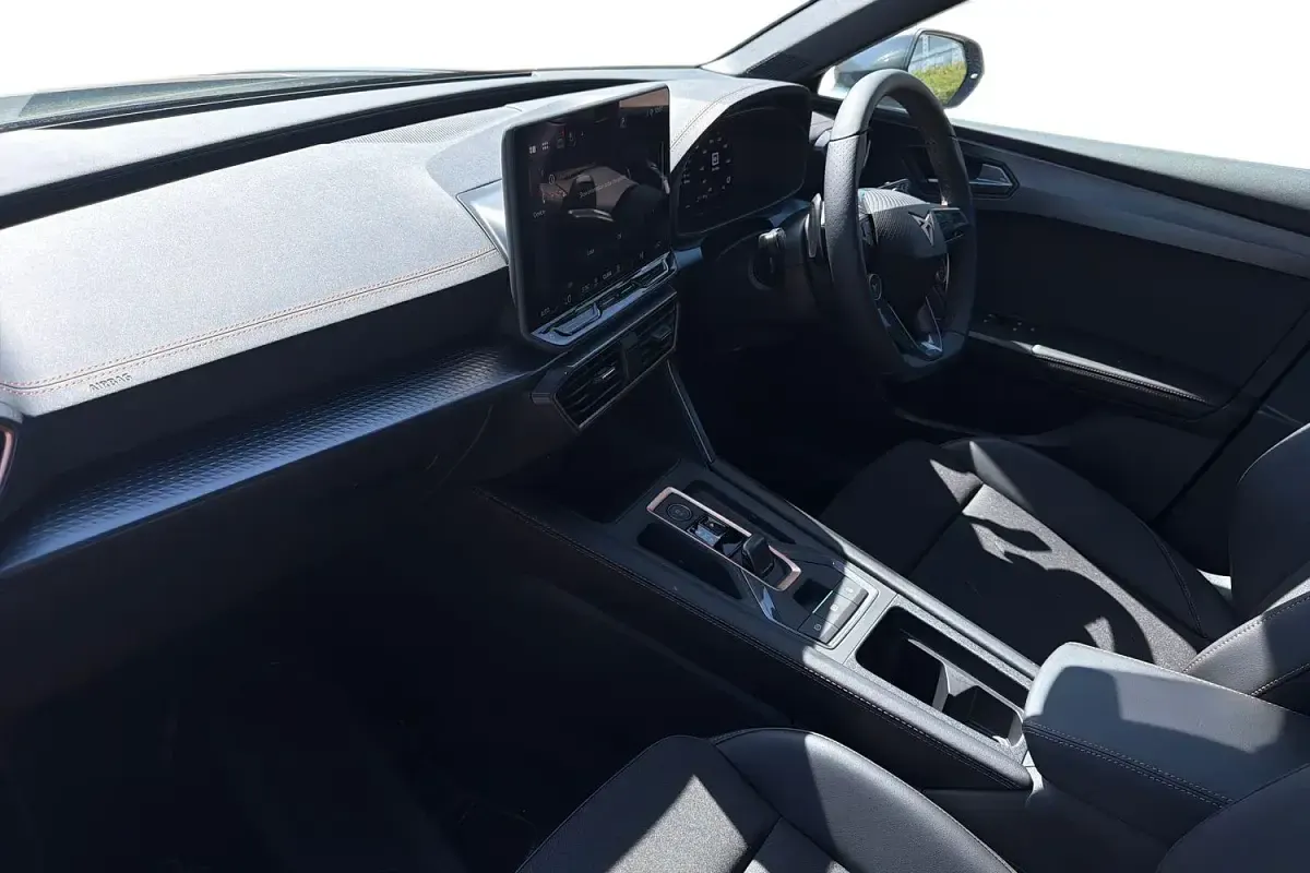 Nuevo Cupra Leon 150 CV (110 kW) 2025 Gris