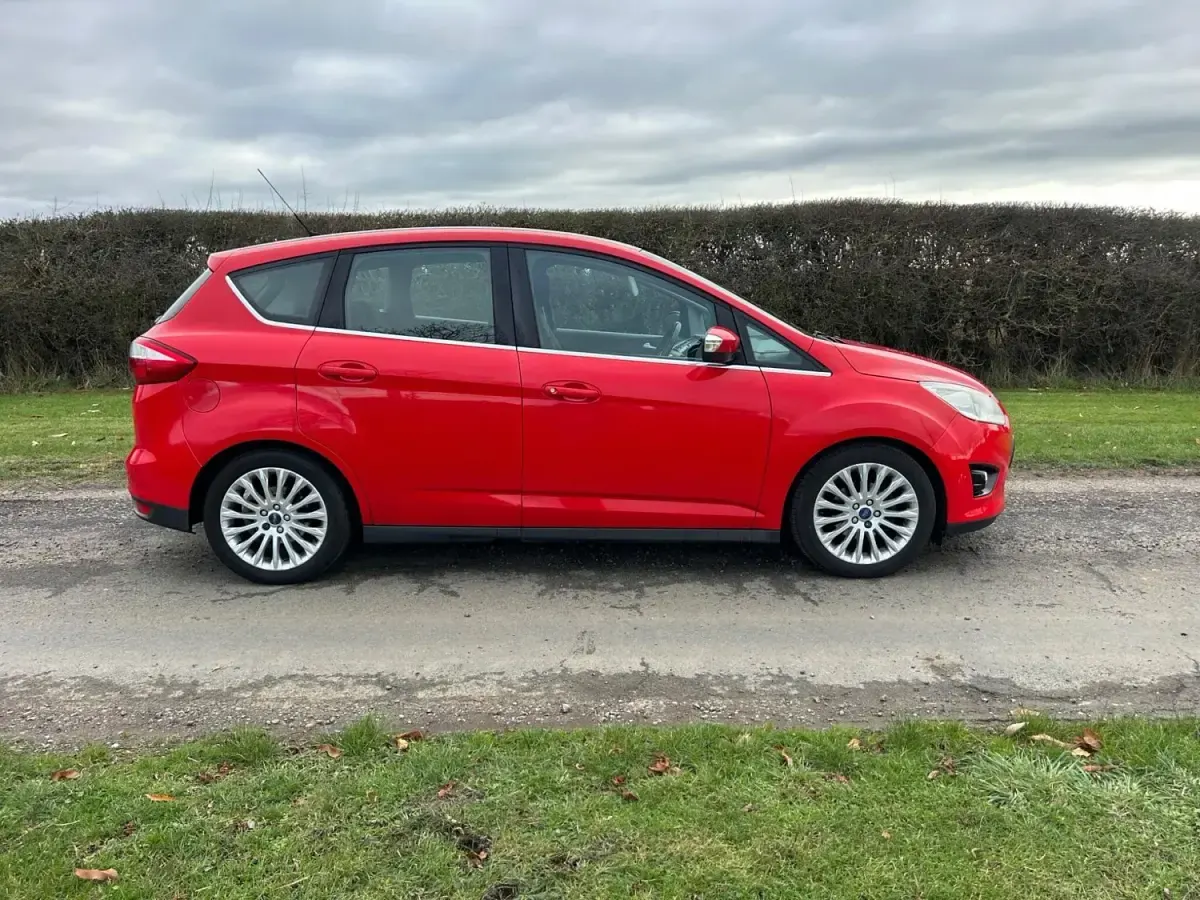 Używany Ford C-MAX Titanium 115 KM (84 kW) 2012 Czerwony Minivan