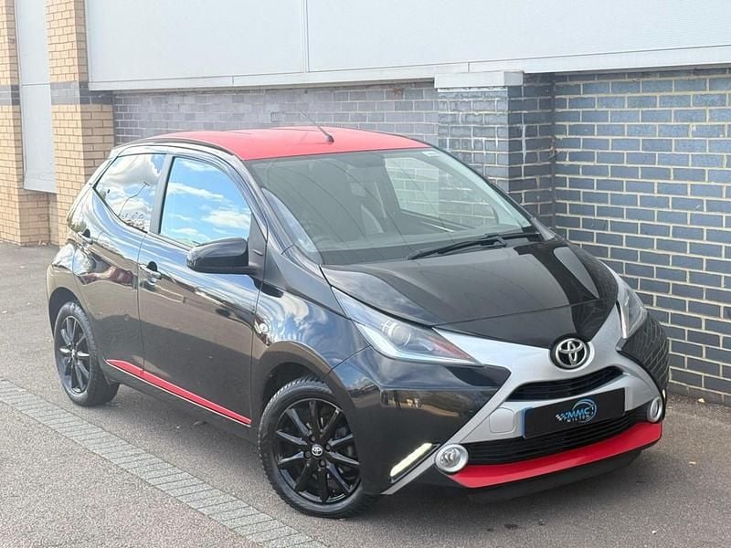 Black Used 2017 Toyota Aygo x-press Hatchback | £6,499 (Fair price) - Image 1/4