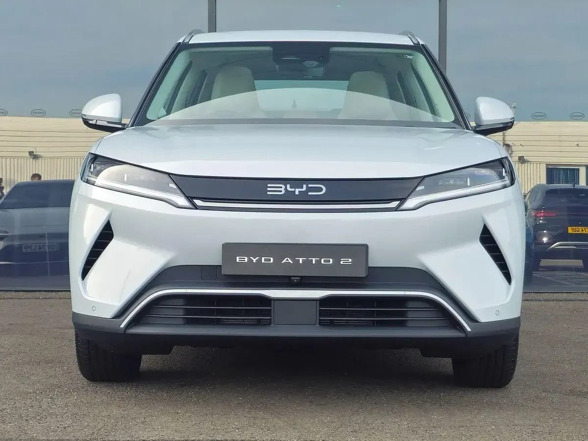 New BYD Atto 2 Comfort 150 kW (204 HP) 2026 Skiing white SUV