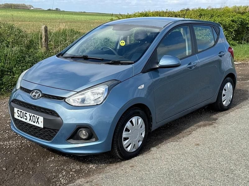 Blue Used 2015 Hyundai i10 SE Hatchback | £4,799 (Fair price) - Image 1/4