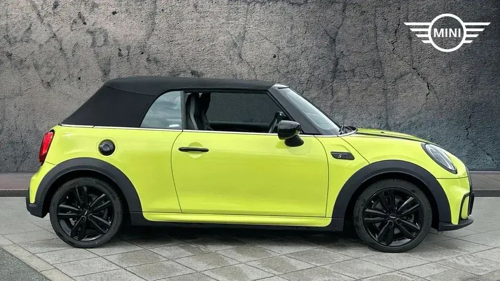 Used Mini Cooper S Sport 176 HP (129 kW) 2023 Yellow Hatchback