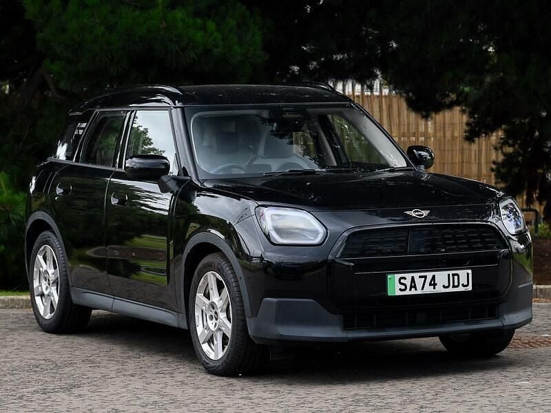 Black Used 2024 Mini Countryman SUV | £29,898 (Good price) - Image 1/4