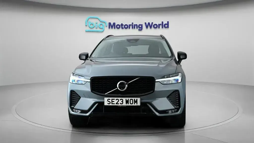 Used Volvo XC60 Plus 197 HP (144 kW) 2023 Grey SUV