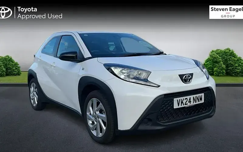 Used Toyota Aygo X PURE 72 HP (52 kW) 2024 SUV