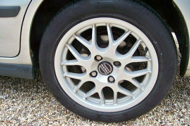 Used Volvo V40 2003 Estate