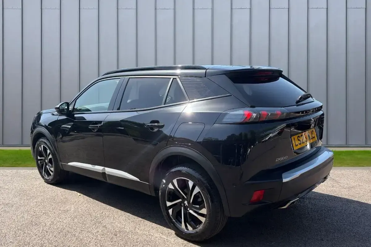 Used Peugeot 2008 GT 129 HP (94 kW) 2023 Black SUV