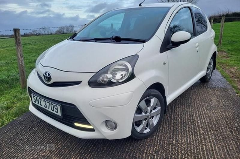 White Used 2013 Toyota Aygo Hatchback | £3,595 (A bit pricey) - Image 1/1