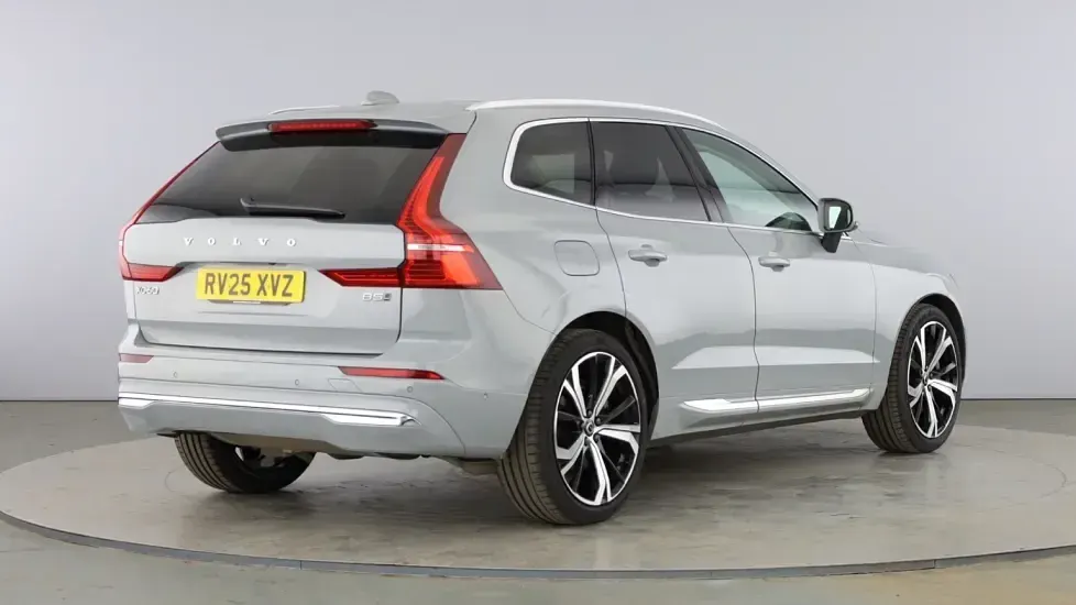 Used Volvo XC60 Ultra 250 HP (183 kW) 2025 Grey SUV