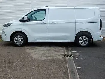 Used Ford Transit Custom Limited 136 HP (100 kW) 2024 White Van