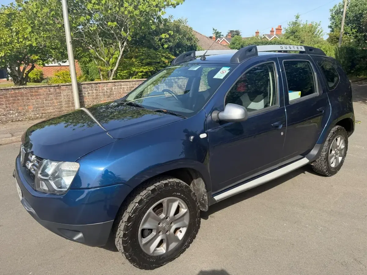 Used Dacia Duster Lauréate 106 HP (77 kW) 2018 Blue SUV