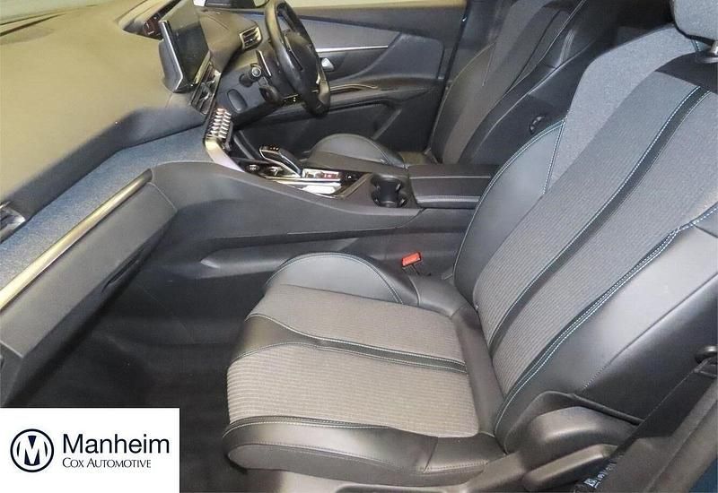 Used Peugeot 3008 Allure Premium 300 HP (220 kW) 2021 Blue SUV