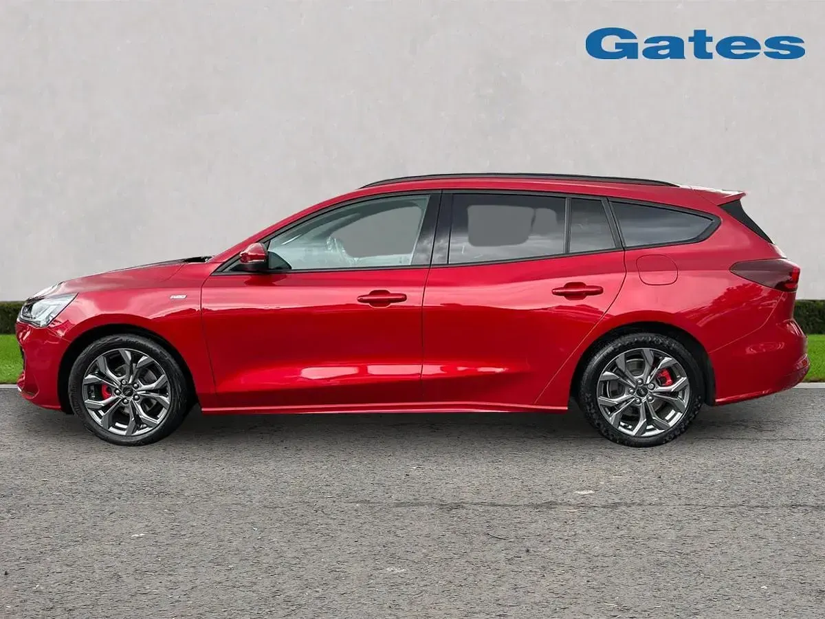 Used Ford Focus ST-Line 155 HP (114 kW) 2025 Red Estate