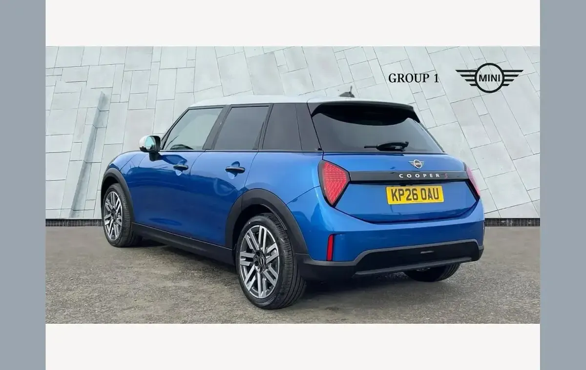 New Mini Cooper Classic 147 kW (200 HP) 2026 Blue Hatchback