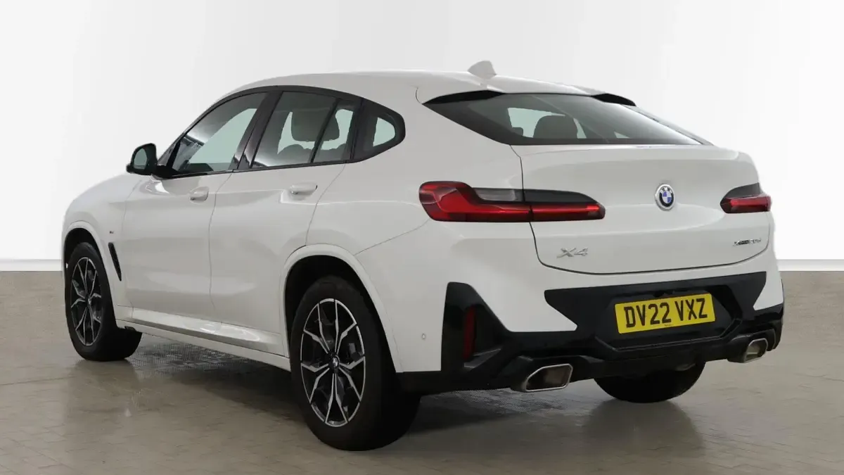 Used BMW X4 M Sport 190 HP (139 kW) 2022 White SUV